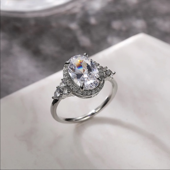 New 925 Silver Dainty Oval Cut Diamond Ring - Picture 4 of 6